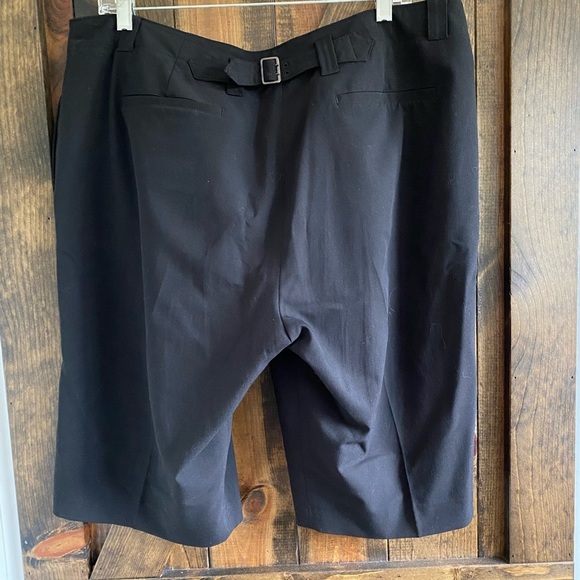 Larry Levine Capri Dress Pant - Picture 2 of 5